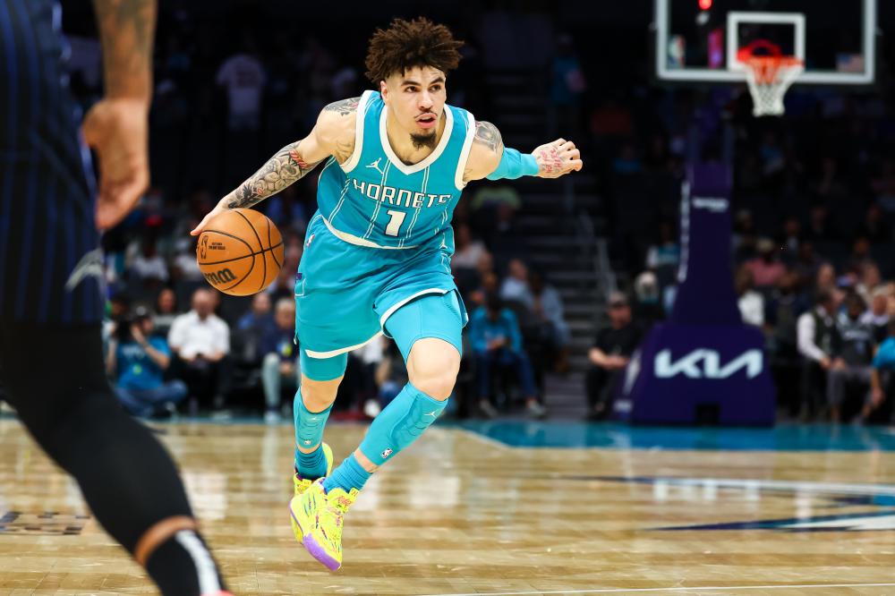 强敌环伺 强敌环伺