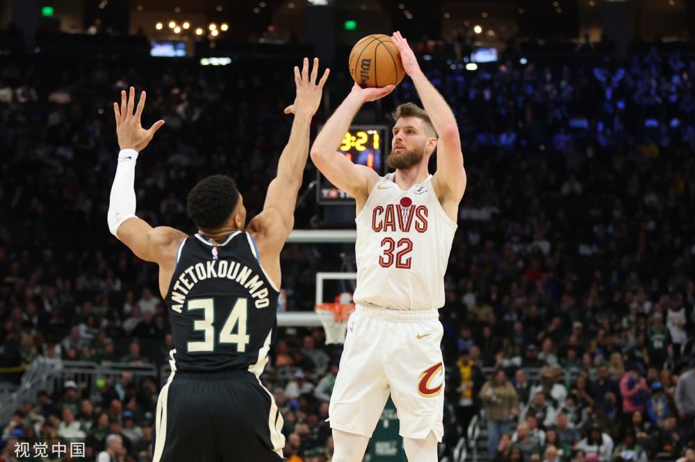 跻身女子单 跻身女子单